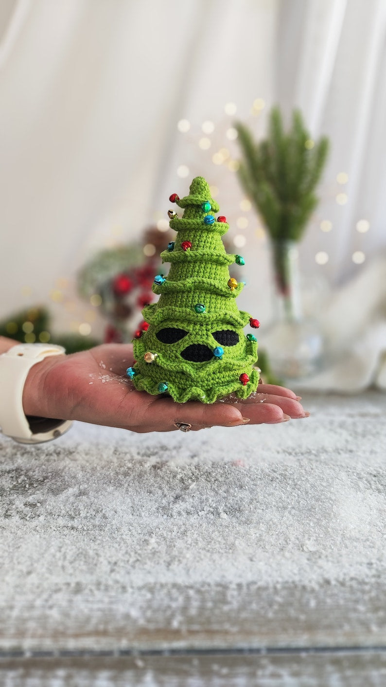 Creepy Christmas Tree - Crochet Pattern
